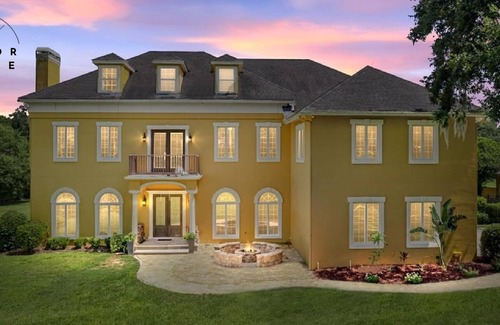 Lakeland House | The Sweet Escape at Opal Oaks Micro Resort