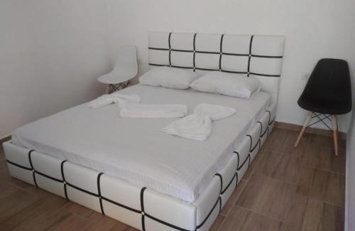 Vama Veche House | The sweet house!