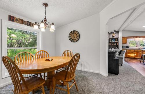 Sturgeon Bay House | The Sweet Retreat by Simple Life Rentals