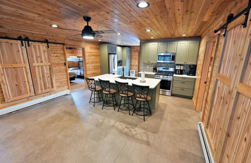 Clam Lake Apartment | The Taj on Buffalo Lake between Clam Lake and Lake Namakagon