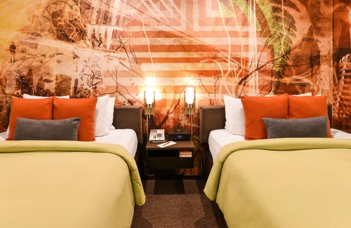 Burbank Hotel | The Tangerine - A Burbank Hotel