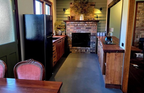 Brooman Cottage | The Teachers House