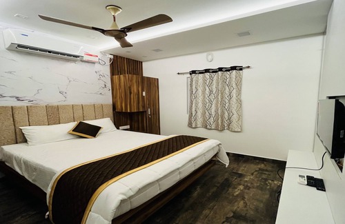 Pollachi Hotel | The Tendo Inn