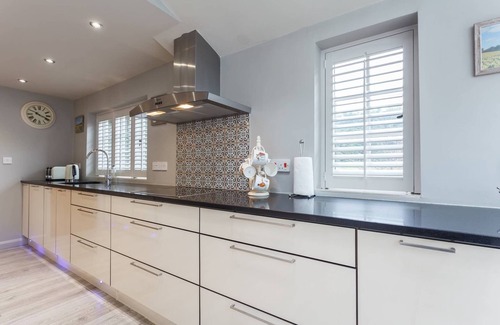 Cranborne Cottage | The Thatched Cottage Cranborne near The New Forest