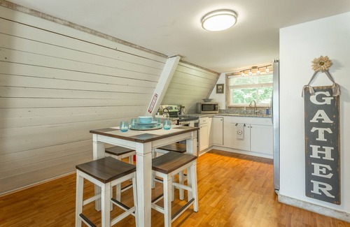 Jasper Cottage | The Tiger Lily - A PMI Scenic City Vacation Rental