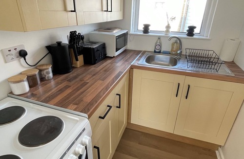 Great Yarmouth Ski Chalet | The Tiny House - modern peaceful beach getaway - Chalet on California sands.