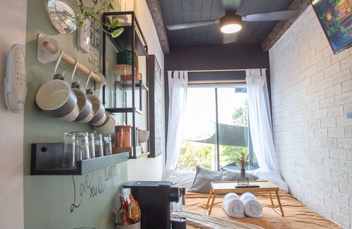 Balmoral Apartment | The Tiny Room on the lake
