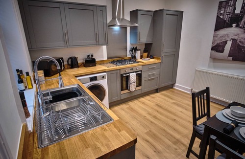Halifax House | The Townhouse Simple2let Serviced Apart
