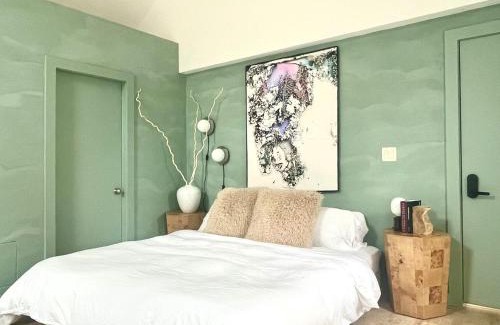 Adams Bed & Breakfast | The Trail in Adams - Berkshires' Art Hotel