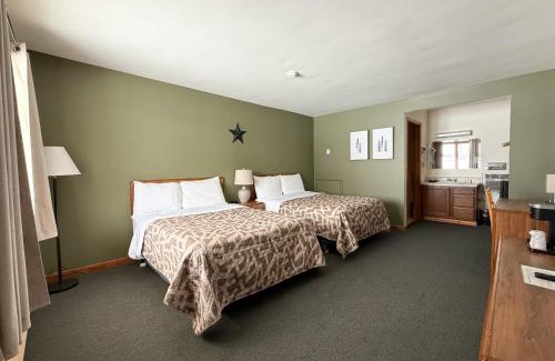 Newberry Hotel | The Trail Inn - Newberry, MI - Formerly Knollwood Inn - 13467 M-28