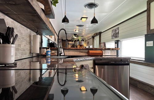 Eastland Bed & Breakfast | The Train - Unique Travel Stay - Vintage Pullman Railcar with Modern Comforts