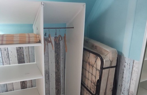 Tours-en-Vimeu House | . "the traveler" cottage.