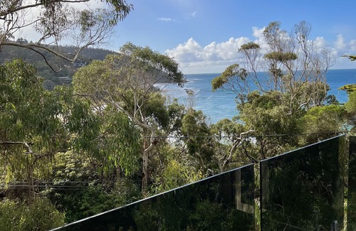 Wye River House | The Treehouse. Bright Beach House Overlooking the Ocean. 2min Walk to the Beach!