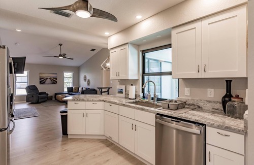 Deep Creek House | The Tropical House - heated pool/3 bed, 2 bath