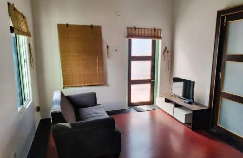 Kolkata Apartment | The Turquoise Letterbox - Twin at Central