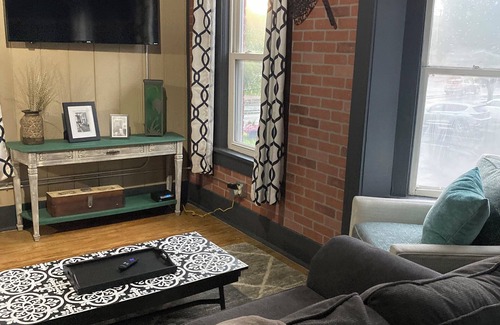 Ashland Apartment | The Turtle InnnDowntown Ashland, Ohio