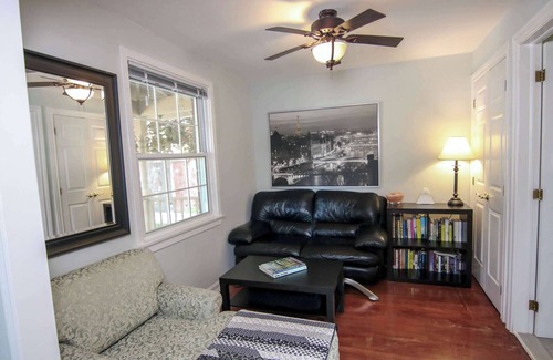 Bracebridge Apartment | The Tuxedo Suite | The Jypsy Inn