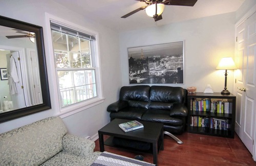 Bracebridge Apartment | The Tuxedo Suite | The Jypsy Inn