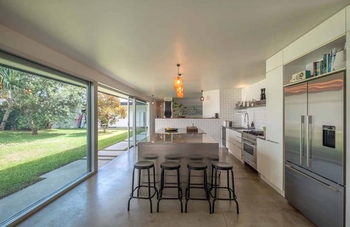 Bogangar House | The Ultimate Beach House - Magnesium pool, close to beach and shops