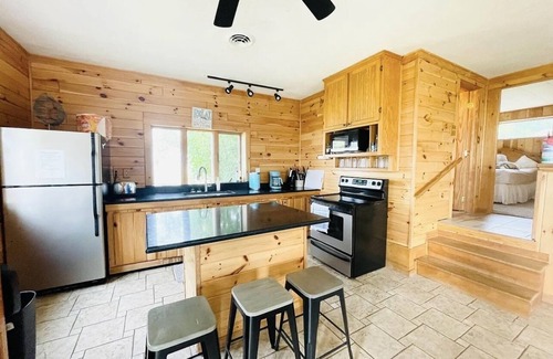 Bay de Noc Township Cottage | The Upper Peninsula's Hidden Gem