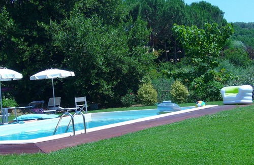 San Giovanni alla Vena House | The Valley Farmhouse: Mansion with private swimming pool immersed in the green