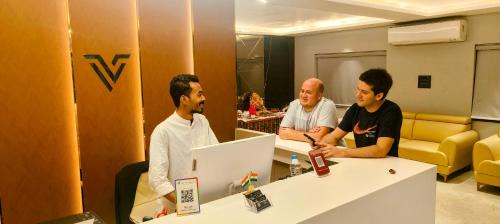 Financial District Hotel | The Vantage Inn, near US Consulate Gachibowli Hyderabad