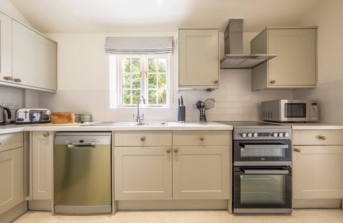 Great Limber Cottage | The Vicarage Cottage - an idyllic cottage in Great Limber sleeping 4 guests