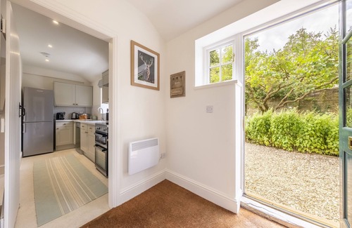Great Limber Cottage | The Vicarage Cottage - an idyllic cottage in Great Limber sleeping 4 guests