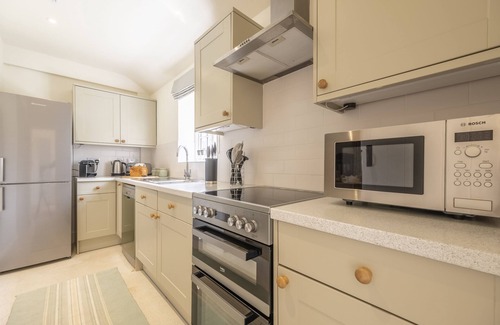 Great Limber Cottage | The Vicarage Cottage - an idyllic cottage in Great Limber sleeping 4 guests
