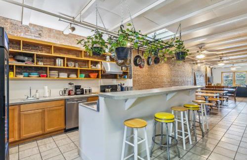 Ohio City Apartment | The Victor 2 - Cleveland's Urban Lodge