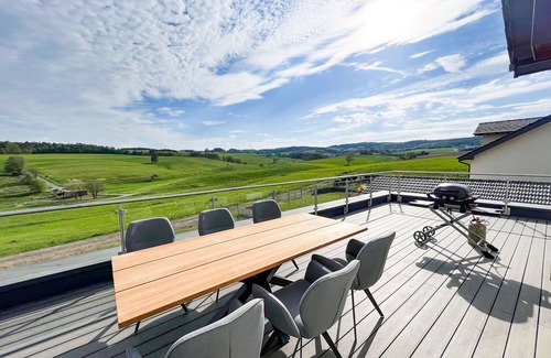 Brucktal Apartment | The View Suite with a view of the valley and only 5 minutes from the Nürburgring.