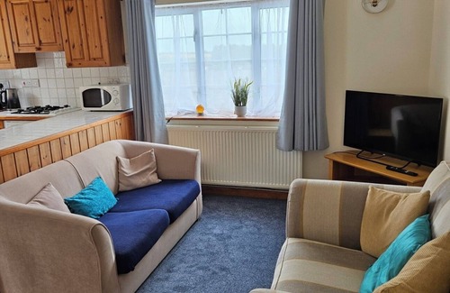 Graveney Cottage | 'the View @ Yaldings' 1 Bedroom Cottage With Stunning Views, Sleeps 4
