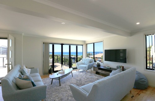 Tura Beach Cabin | The Views - 3 bedroom Tura Beach