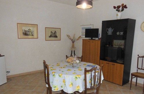 Camastra Villa | THE VILLA IN HILL IN NARO