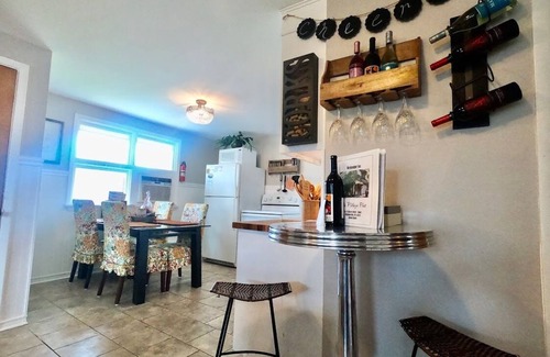 Williamsville Apartment | The Village Flat *BEST SPOT IN WNY!*