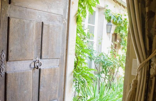 Montagny-les-Beaune House | The village SAFRAN ROOM
