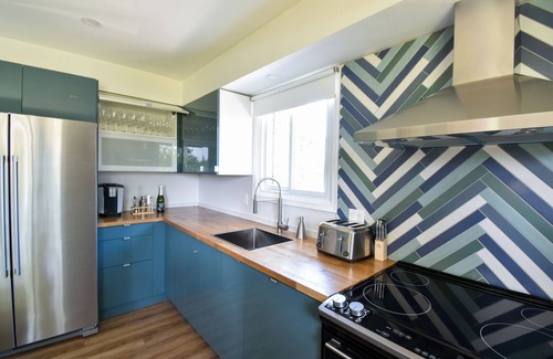 Wellington House | The Vine House - Go to the vineyards!