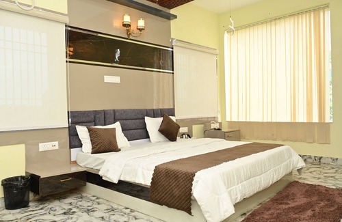 Baripada Hotel | The Vintage Plaza