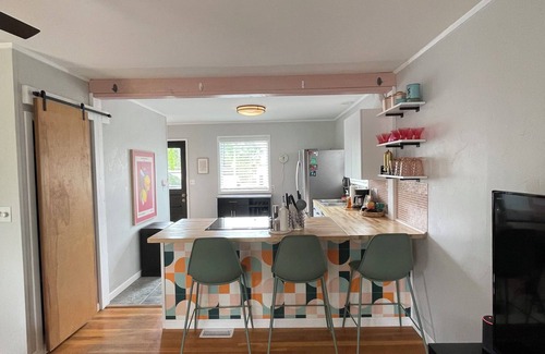 Benson House | The Violet Villa - Cozy 2 bedroom Benson cutie