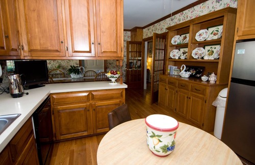Glen Allen Bed & Breakfast | The Virginia Cliffe Inn