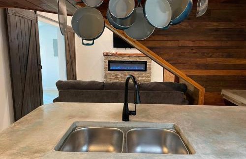 Wanette House | The Wanette Weekend Cottage