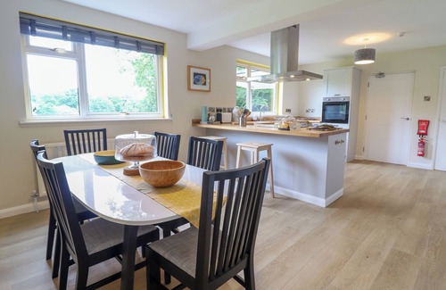 Newtown Cottage | The Wardens House
