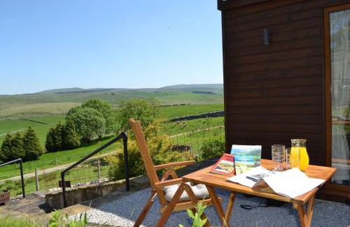 Horton in Ribblesdale Cabin | The Warren Lodge Cabin at Ashes Farm, near Settle