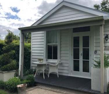 Matamata House | The Wash-House historic Cottage Close to Hobbiton & Fieldays