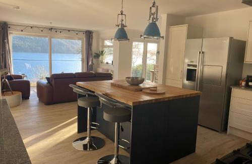 Lochgoilhead Villa | the waterside - carrick castle - loch goil
