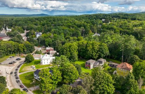 Cornish House | The Watson House about 16 Mi to Sebago Lake!