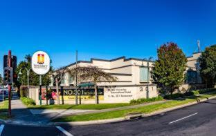 Glen Waverley Hotel | The Waverley International Hotel