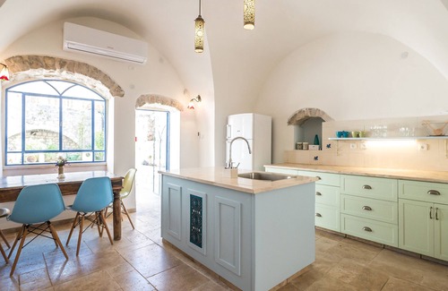 Artists Colony House | The Way Inn