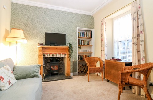Peebles Cottage | THE WEE COORIE, family friendly, with open fire in Peebles