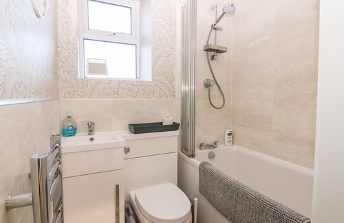 Peebles Cottage | THE WEE COORIE, family friendly, with open fire in Peebles